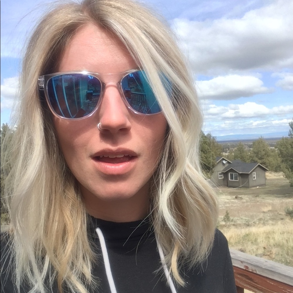 Meet your Posher, Devon